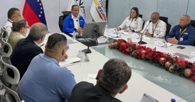 La dictadura de Venezuela amenaza a las aerolíneas con la suspensión de licencias después de que se suspendan los vuelos

 – Notifrontera