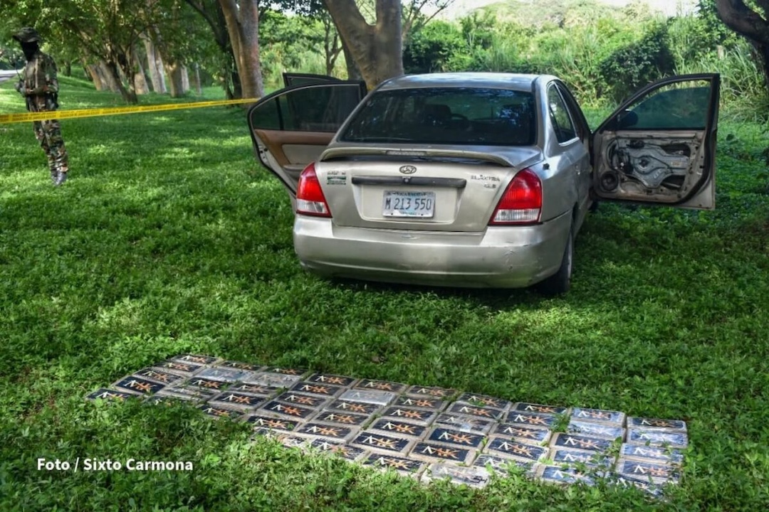 En Cárdenas, Rivas, militares encuentran un auto cargado de droga

 – Notifrontera
