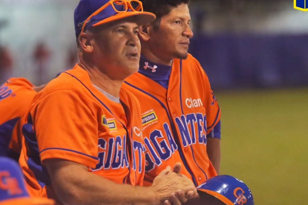 Omar Vizquel, el venezolano que busca revivir su carrera de liderazgo en el béisbol nicaragüense

 – Notifrontera