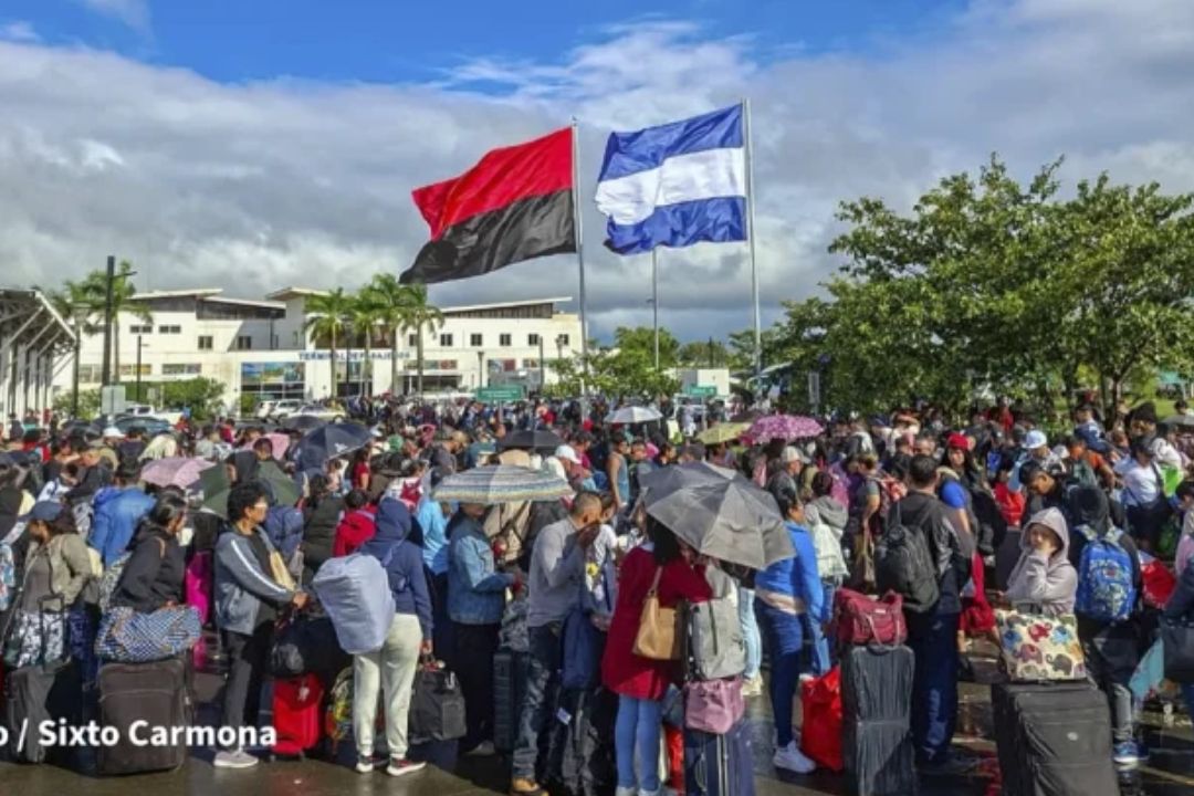 Más de 20 mil personas cruzaron las Peñas Blancas durante el fin de semana

 – Notifrontera