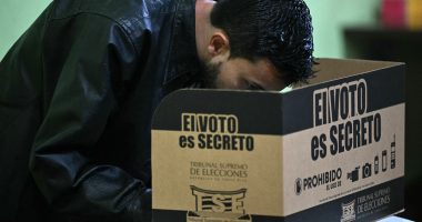 Comienzan elecciones presidenciales en Costa Rica con fuerte favorito contra la violencia antidrogas

 – Notifrontera