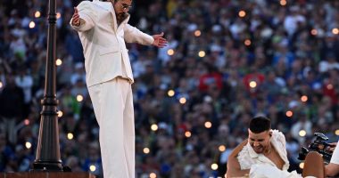 ¿Cuántos millones de personas vieron el show de Bad Bunny en el Super Bowl de 2026?

 – Notifrontera