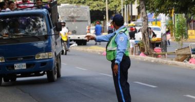 Los conductores deberán pasar una inspección del vehículo y una prueba de emisiones para evitar multas

 – Notifrontera