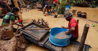 Ministro dice mineras chinas en Nicaragua están comprando oro extraído ilegalmente en Costa Rica

 – Notifrontera