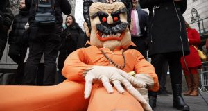 Llanto e indignación entre los seguidores de Maduro que asistieron a su audiencia en Caracas

 – Notifrontera